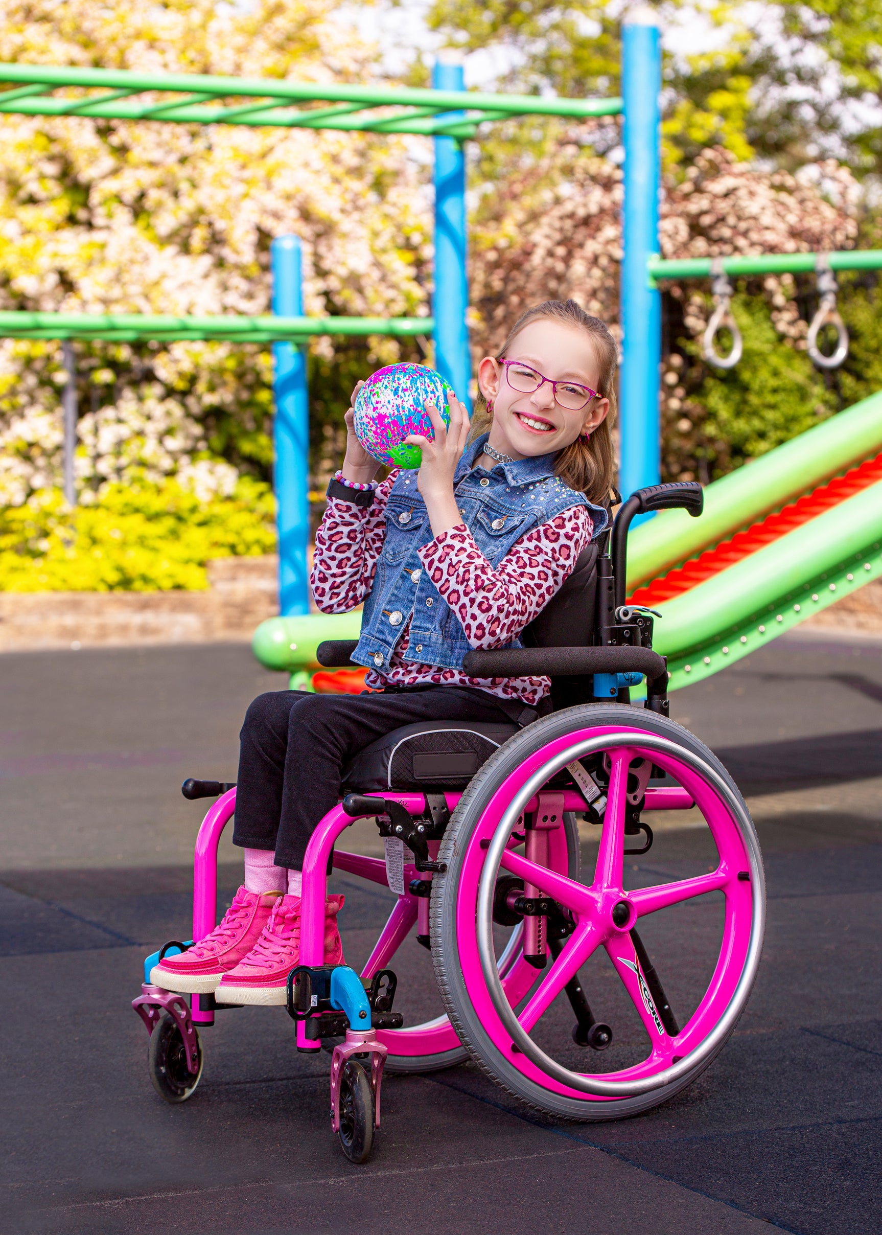 Ki Mobility Ultra-Lightweight Little Wave Clik XP Wheelchair